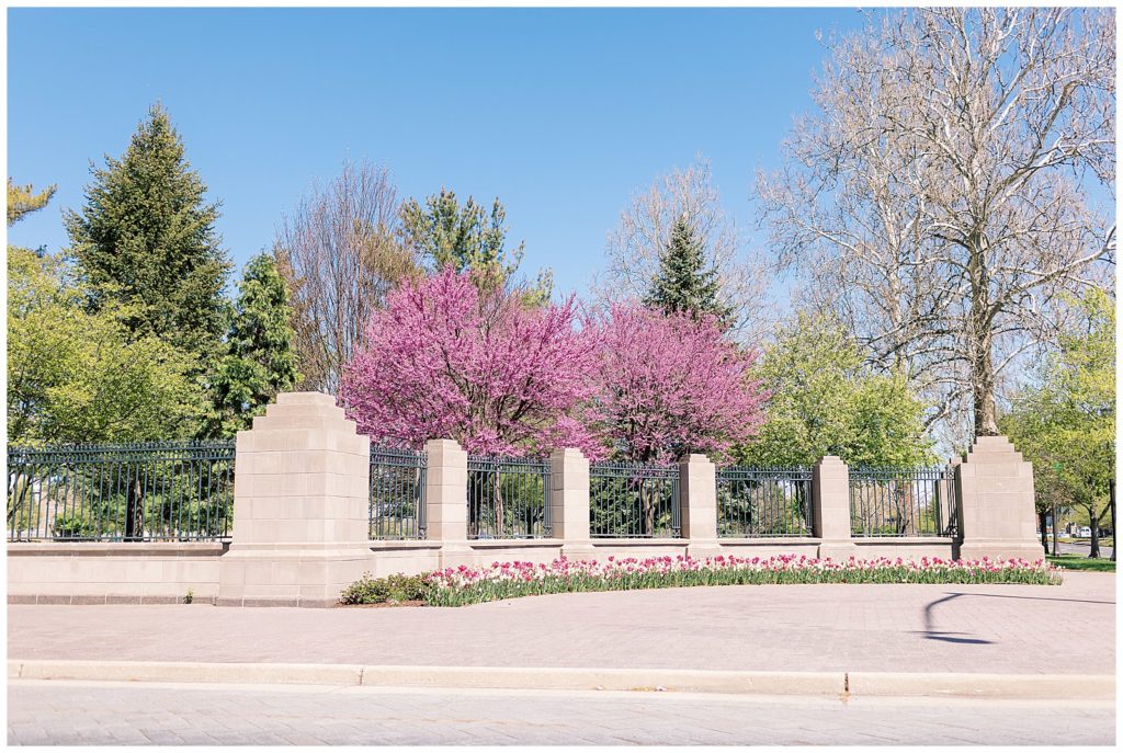 university-of-notre-dame-spring-yellow-blush-and-pale-blush-wedding-by-indianapolis-catholic-wedding-photographer